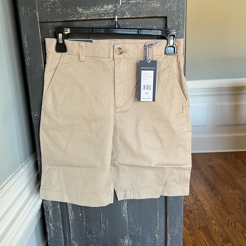 Vineyard Vines Boys Khaki Stretch Breaker Shorts. Sz 12 NWT